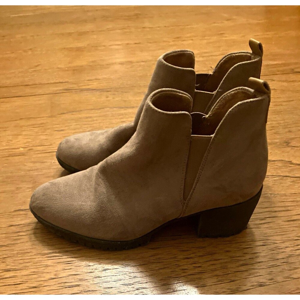 Dr. Scholl's Women’s Brown Suede Ankle Bootie Slip-On Block Heel Round Toe 7